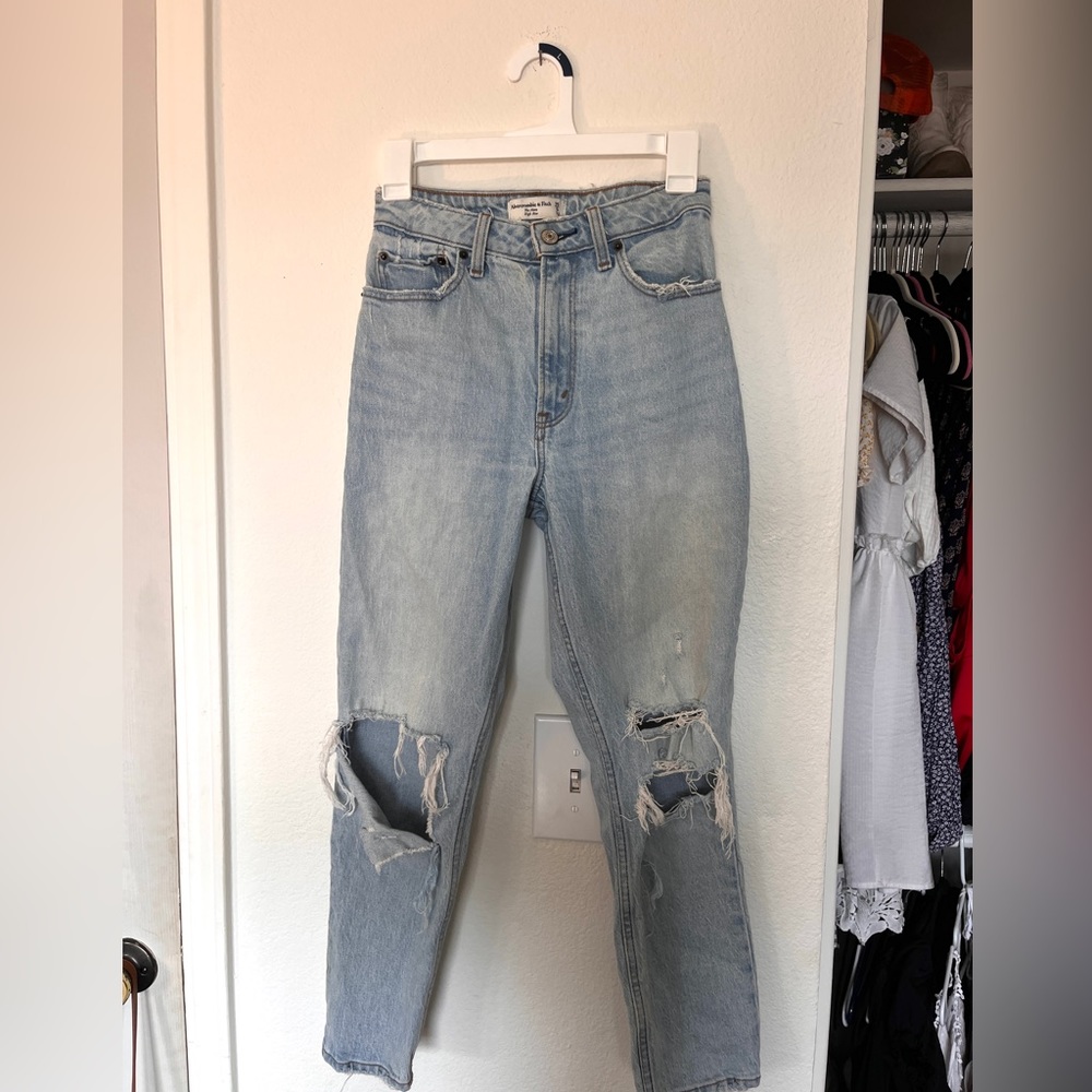 Light wash jeans
